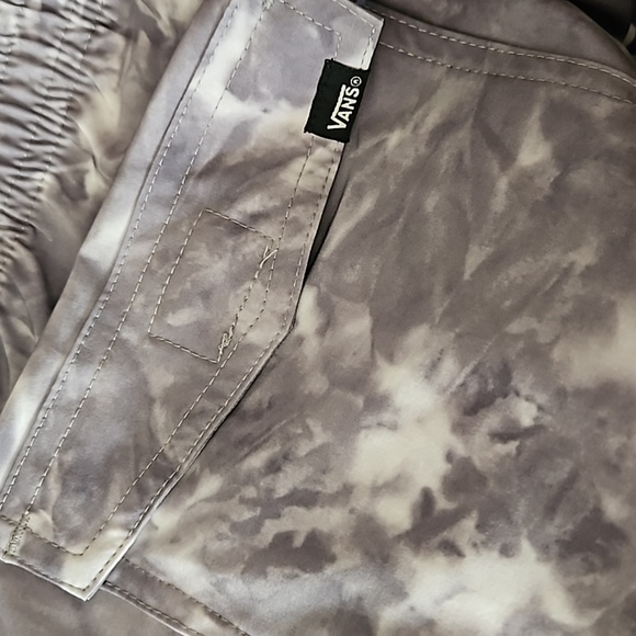 Vans XXL Vanphibian Shorts - Inseam 6" - Picture 9 of 9